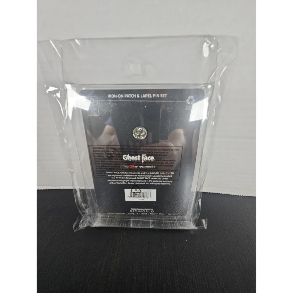 Ghost Face Iron-on Patch & Lapel Pin Set New / sealed (A)